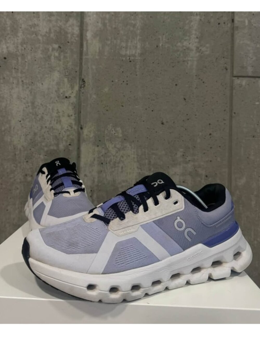 On Running Cloudrunner 2 Blue Men’s US 9 / Women’s US 10